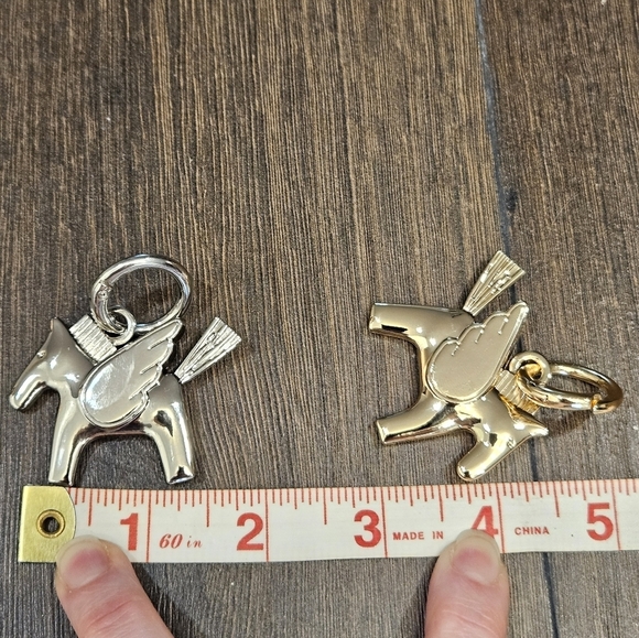 NEW Winged Horse Bag Charm | Gold or Silver Metal 🥳 - Picture 6 of 11